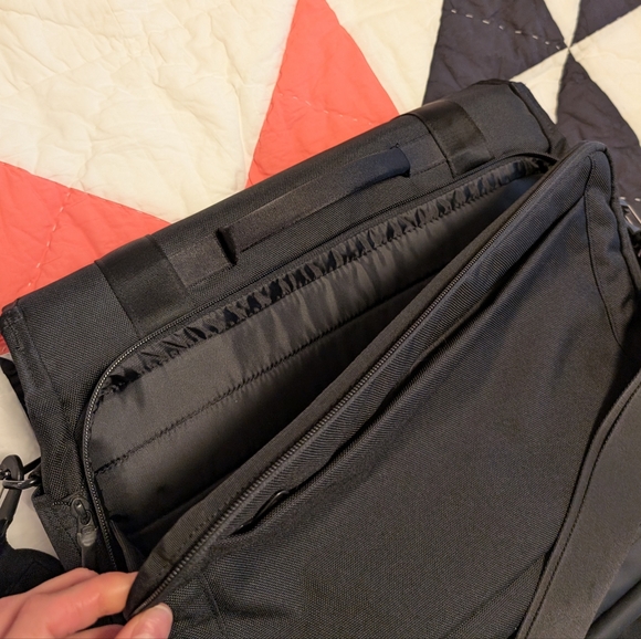 Timbuk2 Black Messenger Bag with Durable Design - Picture 10 of 13